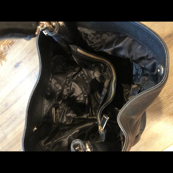 Furla Shoulder Bag - Onyx - LIKE NEW - BARELY USED - Picture 2 of 3